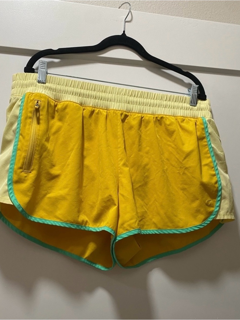 Gap Fit Yellow Athletic Running Shorts with Teal Trim - Women size XL